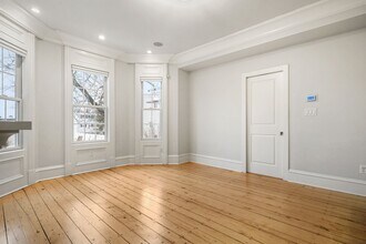 703 E 4th St, Unit 2 in Boston, MA - Building Photo - Building Photo