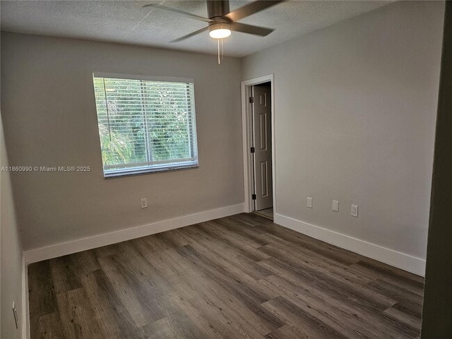 560 NE 63rd St in Miami, FL - Building Photo - Building Photo