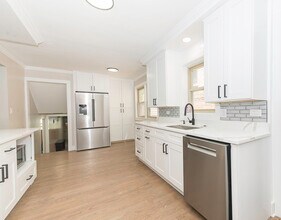 5848 N Drake Ave in Chicago, IL - Building Photo - Building Photo
