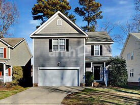 835 Brookhannah Ct in Fuquay Varina, NC - Building Photo