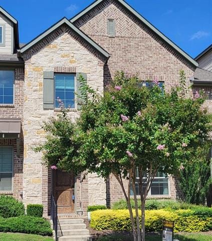 property at 1274 Casselberry Dr