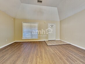 11215 Wolf Woods Dr in Arlington, TN - Building Photo - Building Photo