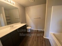 1800 Sussex St photo'