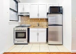 Adam Clayton Powell Junior Boulevard, Unit 2B in New York, NY - Foto de edificio - Building Photo