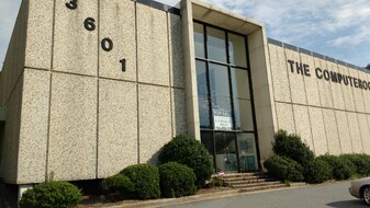 3601 E Independence Blvd in Charlotte, NC - Building Photo