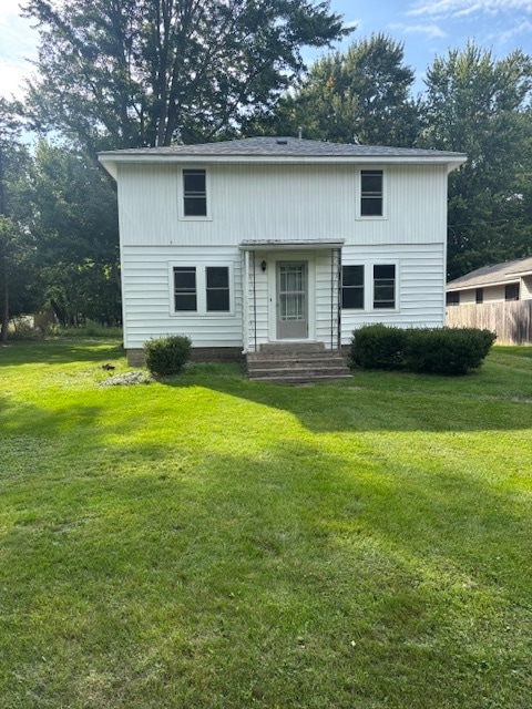 property at 1001 Kusterer Dr NW