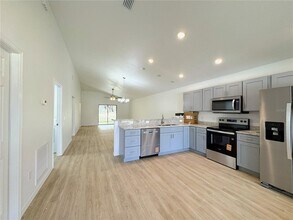 8790 E Albertson Ct in Floral City, FL - Building Photo - Building Photo