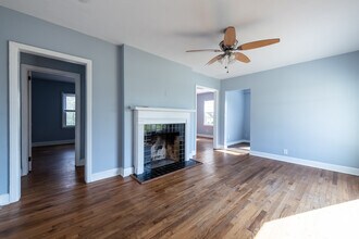 1443 Venetian Dr SW in Atlanta, GA - Building Photo - Building Photo