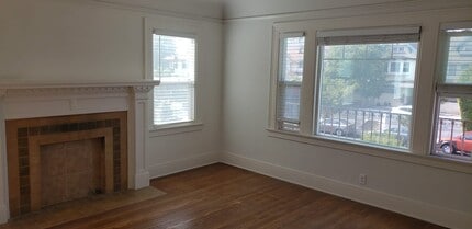 1510 S Van Ness Ave, Unit 1510 in Los Angeles, CA - Building Photo - Building Photo