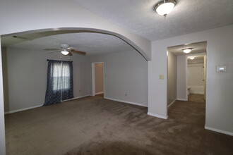 114 E Brown St in Nicholasville, KY - Building Photo - Building Photo