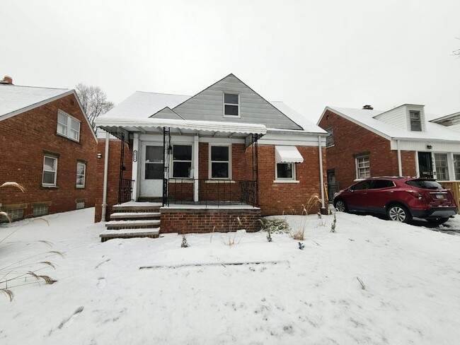 property at 5666 South Blvd