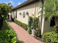 8328 Lucello Terrace N in Naples, FL - Foto de edificio - Building Photo