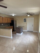 1366 10th St in West Palm Beach, FL - Building Photo - Building Photo