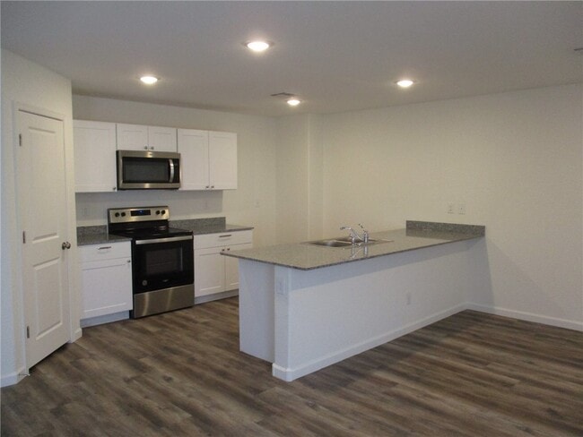 2400 Granite Cir in Bullhead City, AZ - Building Photo - Building Photo