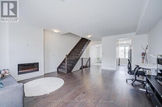 14 Carole Bell Wy in Markham, ON - Building Photo - Building Photo