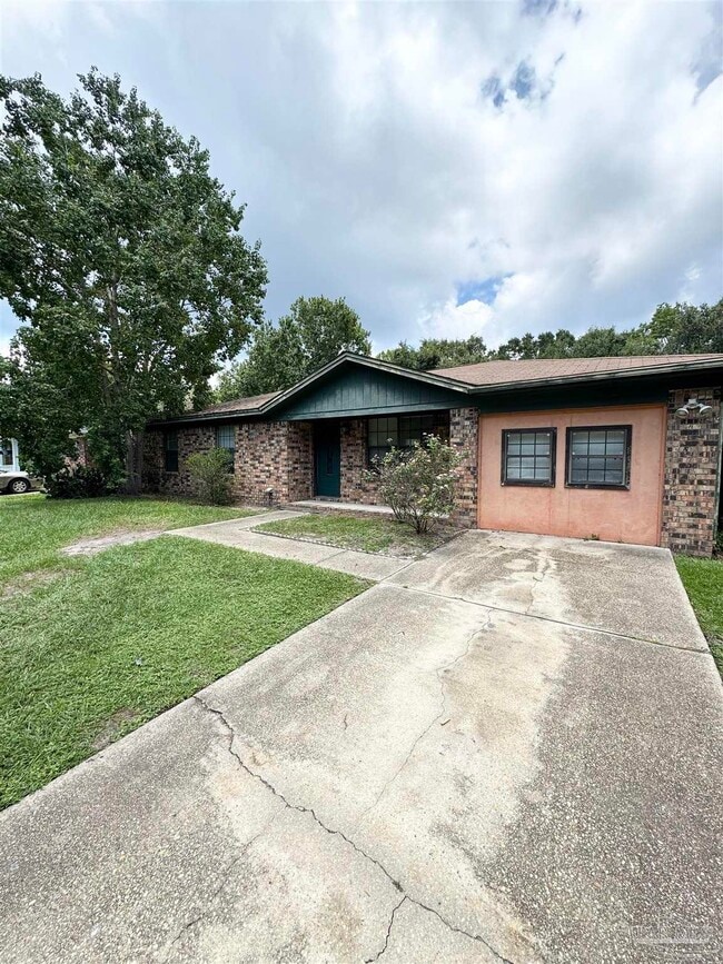 10416 Tanton Rd in Pensacola, FL - Building Photo - Building Photo