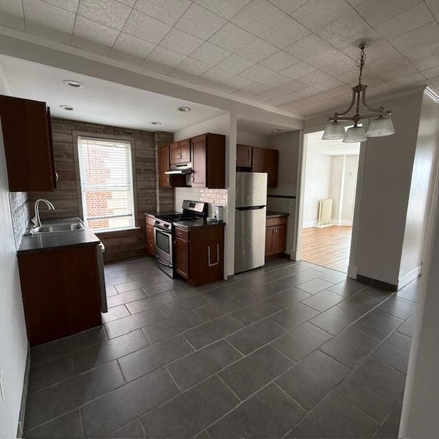property at 7 State St