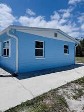 517 N 25th St in Fort Pierce, FL - Building Photo - Building Photo