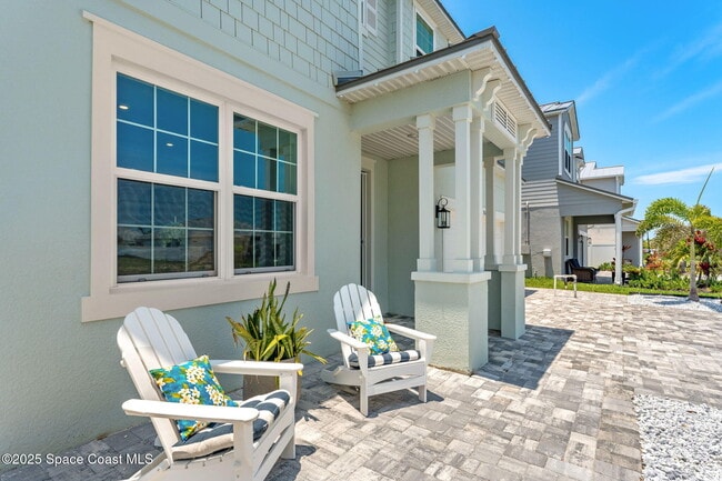 786 Clearwater Ave in Satellite Beach, FL - Foto de edificio - Building Photo