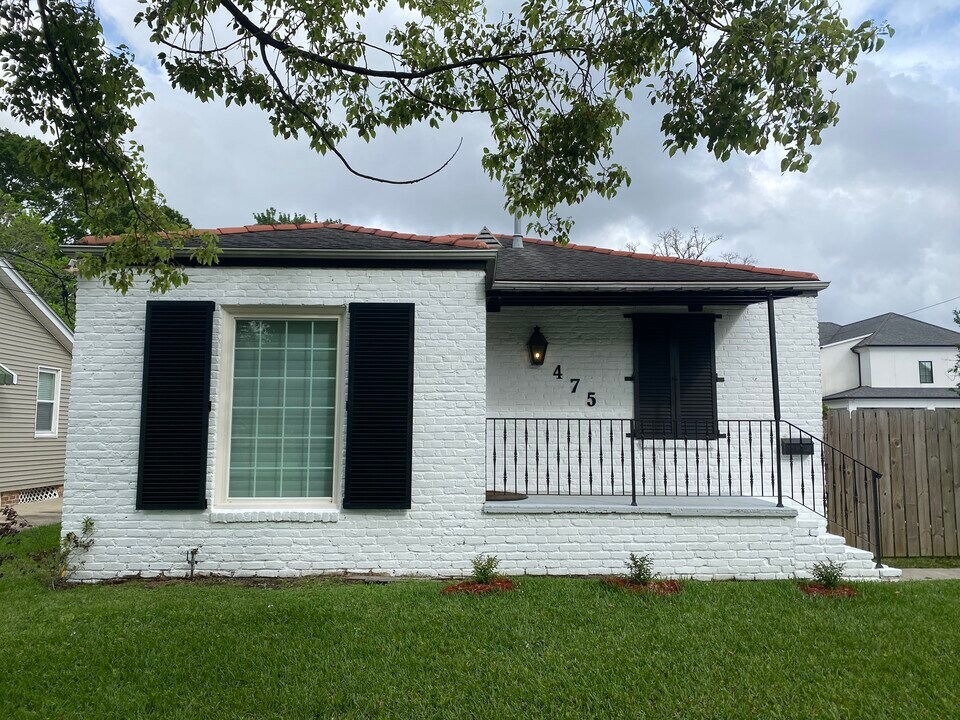 475 Jefferson Ave in Metairie, LA - Building Photo