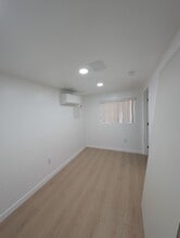 4404 Stern Ave in Los Angeles, CA - Foto de edificio - Building Photo