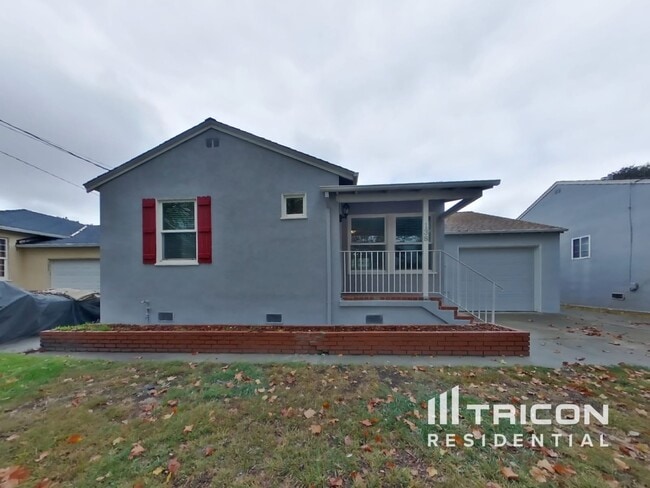 property at 138 Byron St