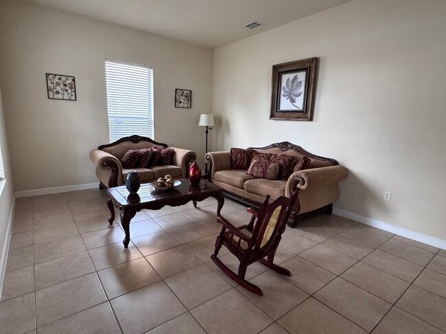 9165 SW 170th Ave in Miami, FL - Building Photo - Building Photo