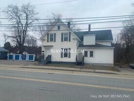 454 S Main St, Unit B in Brewer, ME - Building Photo