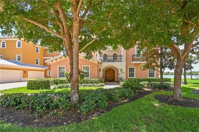 10771 Vivaldi Ct in Ft. Myers, FL - Foto de edificio - Building Photo