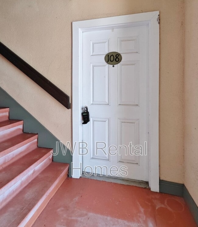 223 15th Ave N in Jacksonville Beach, FL - Building Photo - Building Photo