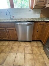 340 Albion St, Unit 2 in Wakefield, MA - Building Photo - Building Photo