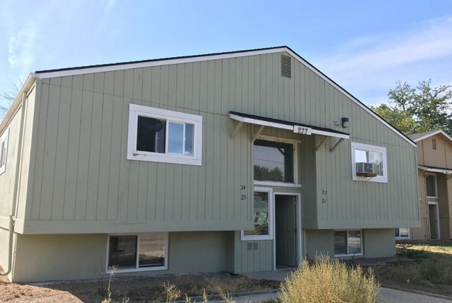 247 E 3rd St, Unit 13