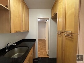 East 79th Street, Unit 11K in New York, NY - Building Photo - Building Photo