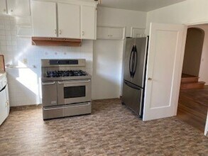 536 Van Buren St in Monterey, CA - Building Photo - Building Photo