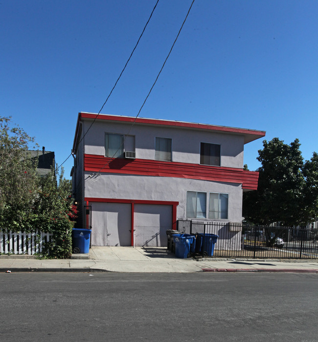 1302 N Mccadden Pl in Los Angeles, CA - Foto de edificio - Building Photo