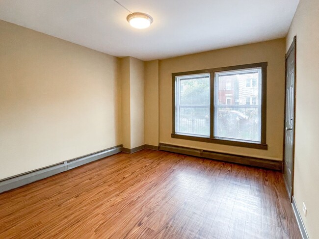 3450 W Le Moyne St, Unit 1 in Chicago, IL - Building Photo - Building Photo