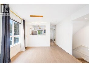 8431 Jellicoe St in Vancouver, BC - Building Photo - Building Photo