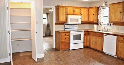 145 Henna in Bertram, TX - Building Photo - Building Photo