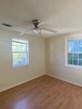 294 Pleasant St in Hinesville, GA - Building Photo - Building Photo