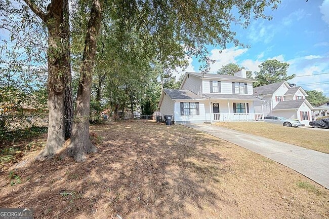 5393 Kirk Dr in Atlanta, GA - Foto de edificio - Building Photo