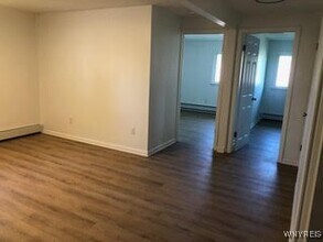 8101 Sheridan Dr in Buffalo, NY - Building Photo - Building Photo