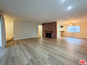 9531 Vía Ricardo in Burbank, CA - Building Photo - Building Photo