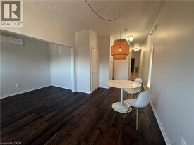 359 Barton St E in Hamilton, ON - Building Photo