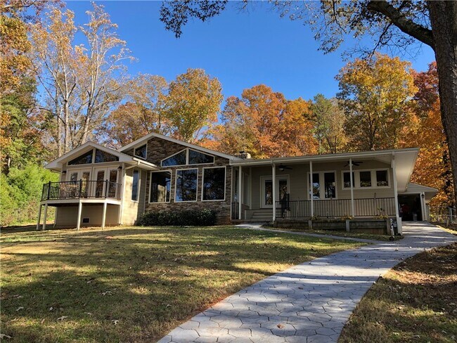 50 Girard Rd in Townville, SC - Building Photo - Building Photo