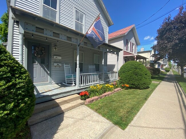 133 Washington St, Unit 1