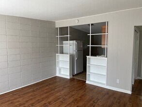 4312-4312.5-43125 Pearl St in Kansas City, KS - Building Photo - Building Photo