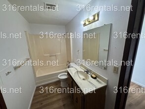 1001 Hoch in Moundridge, KS - Building Photo - Building Photo