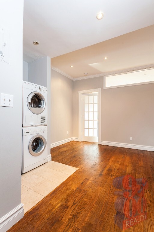 213 E 26th St in New York, NY - Building Photo - Building Photo
