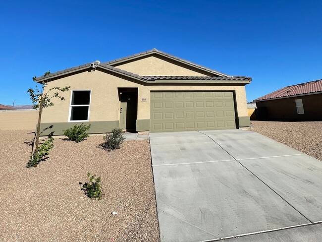 5546 Glacier Crk Rd in Fort Mohave, AZ - Building Photo - Building Photo