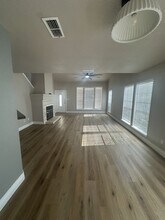 701 Meadow Top in Converse, TX - Building Photo - Building Photo